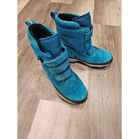L.L.Bean Turquoise Suede Girls Winter Boots size 5 - Picture 1 of 9